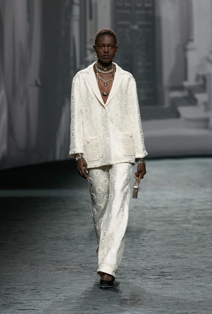 Chanel Spring-Summer 2023 Ready-To-Wear Collection - Paulina Joaristi