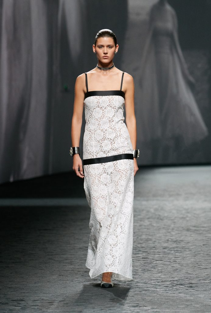 Buy on the official website Chanel Spring 2023 Ready-to-Wear